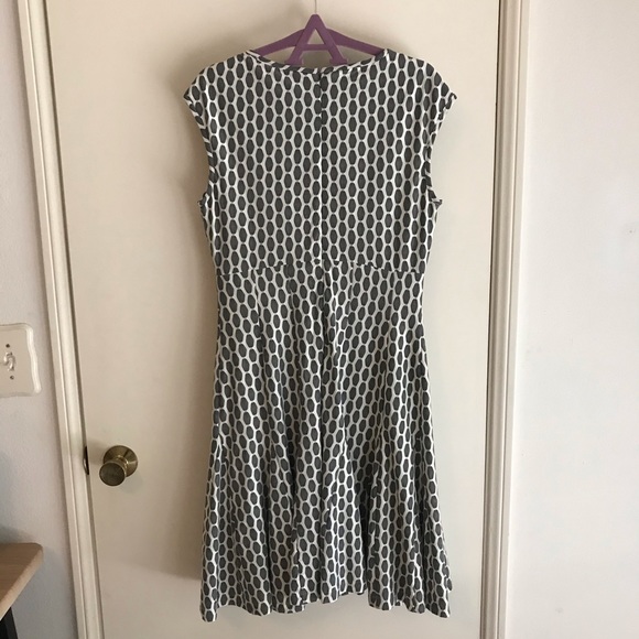 Geometric fit and flare dress - Picture 2 of 5